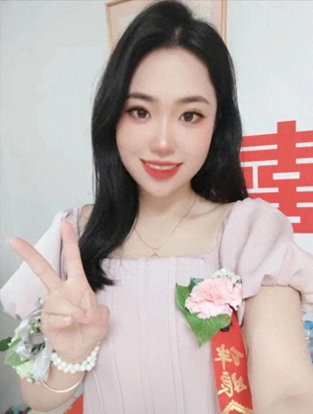23岁青岛姑娘16次兼职做伴娘(职业伴娘正悄然兴起)