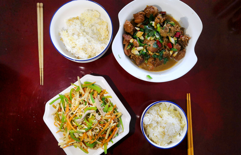 小饭桌菜谱菜谱大全(提供多样化优质小饭桌菜谱的合集)