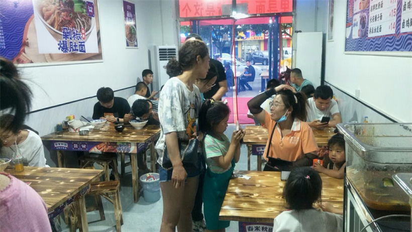 现在最火的小型餐饮县城有哪些?火爆县城餐饮行业推荐