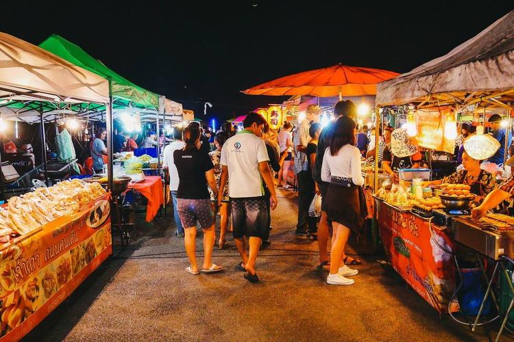 适合夜市摆摊的小生意(夜市摆摊的热门小生意推荐)