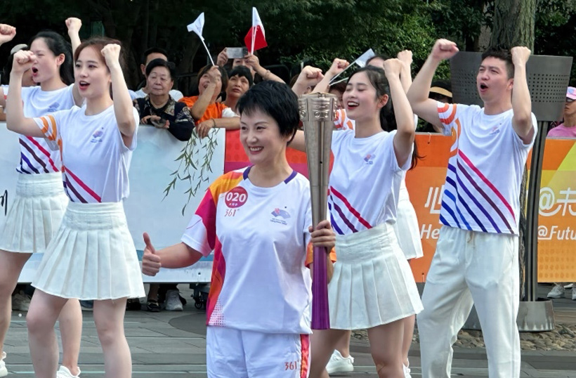 “薪火”相传 点燃亚运激情(让我们一起为亚洲的未来加油)